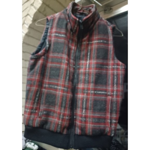 Cello Jeans Women's SZ Small Red Plaid Insulated Vest - Picture 4 of 4